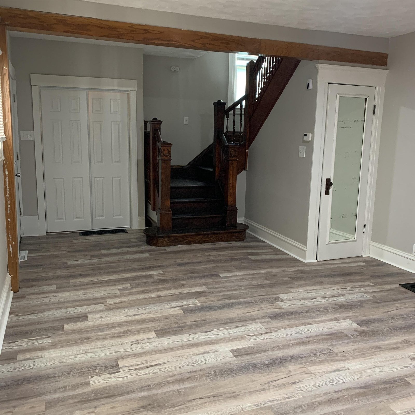 Building Photo - 1005 Teall Ave