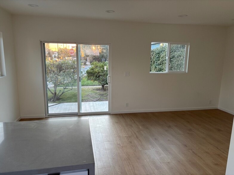 Building Photo - 12671 Victoria Ave