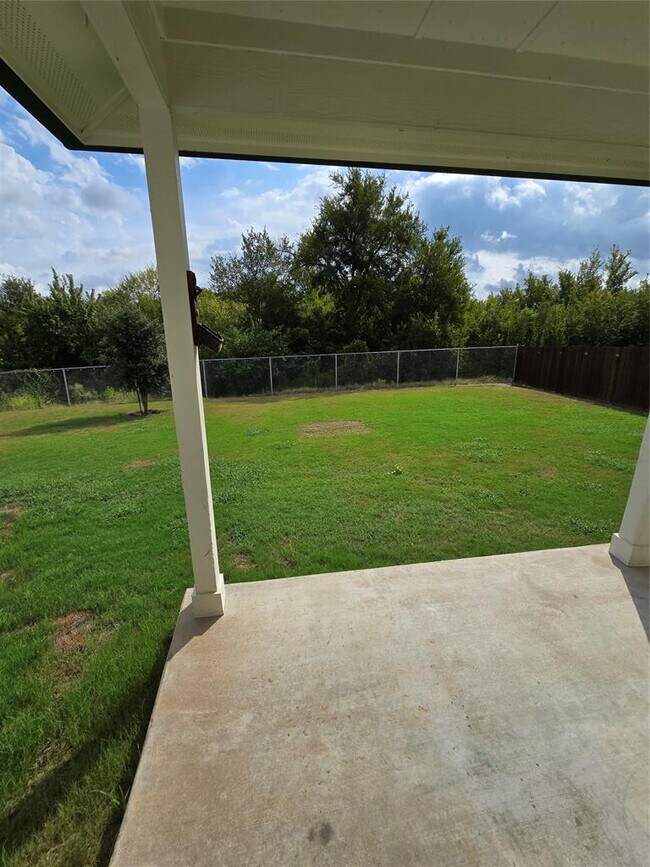 Building Photo - 11909 Big Sky Dr