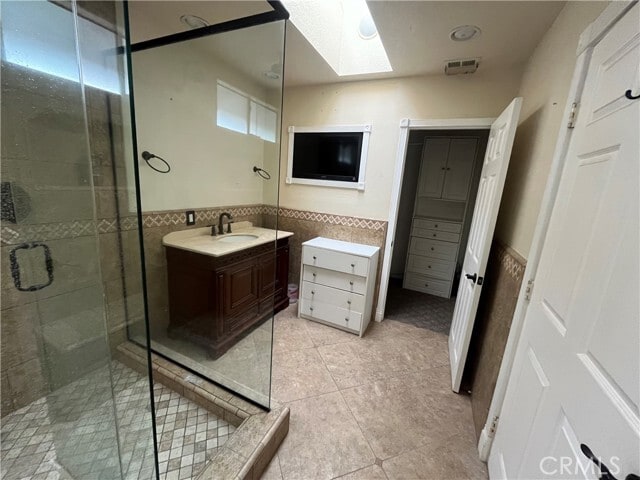 Building Photo - 5958 Quiroz Dr