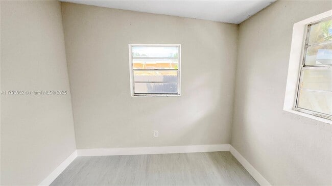 Building Photo - 1557 NW 66th St