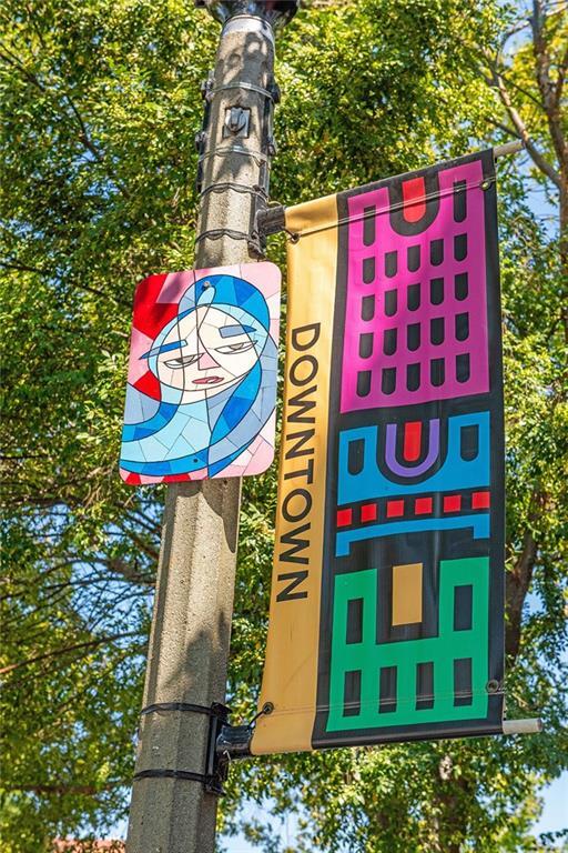 Building Photo - 408 Sycamore Dr