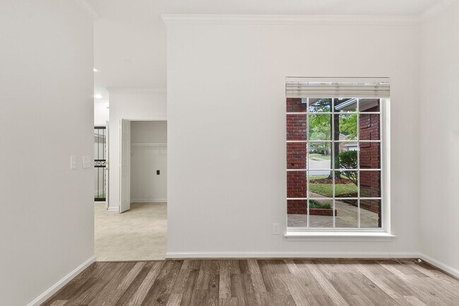 Building Photo - Verner School Zone - Fox Ridge Subdivision