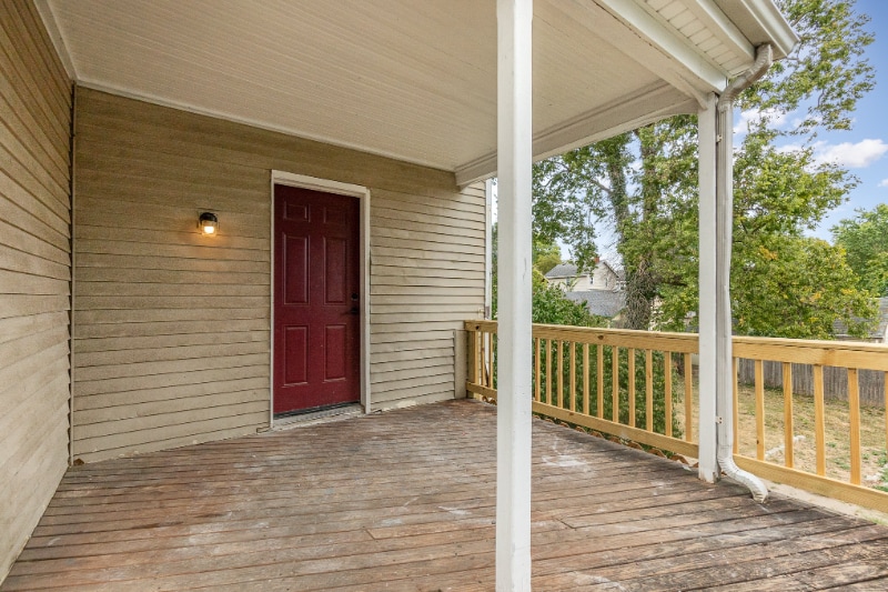 Building Photo - 3248 Glenmore Ave