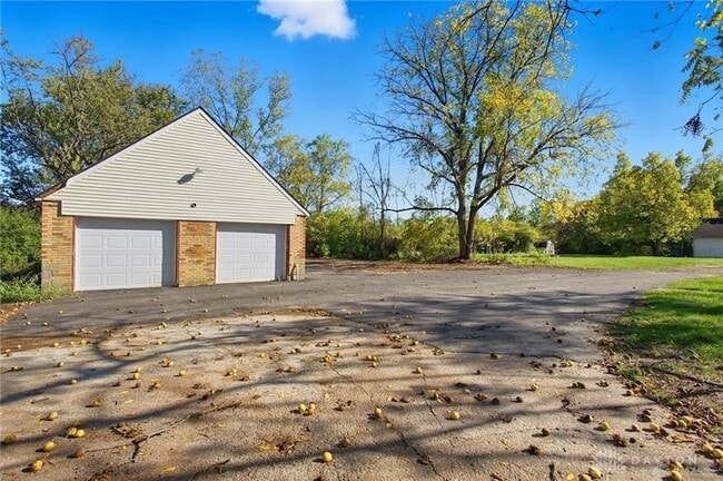 Building Photo - 2512 Harshman Rd