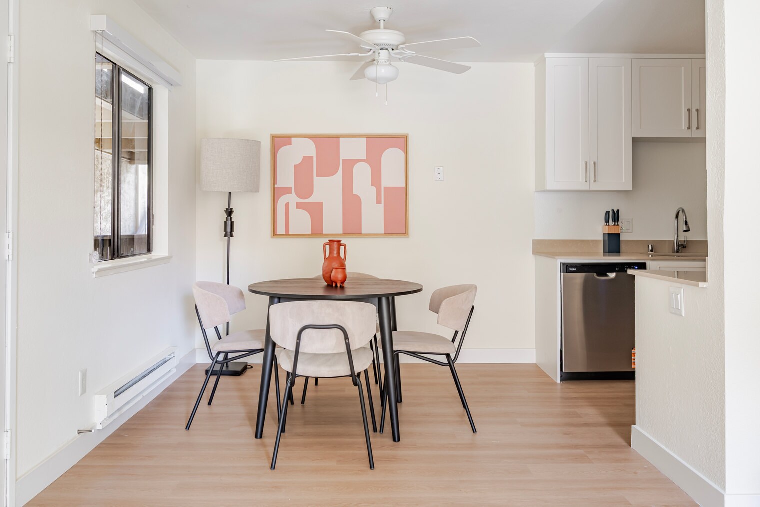 Building Photo - 1600 Villa St