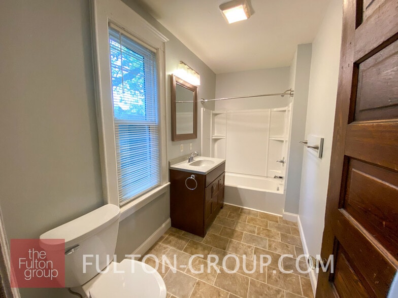 Building Photo - 714 Veto St NW