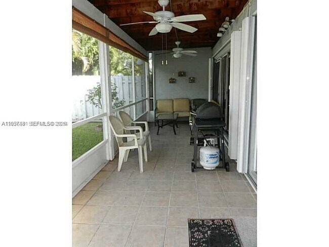 Building Photo - 1091 SW 110th Terrace