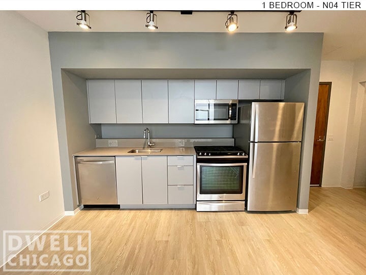 Building Photo - 2722 W Belden Ave