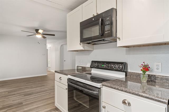 Building Photo - 5705 Saramac Dr