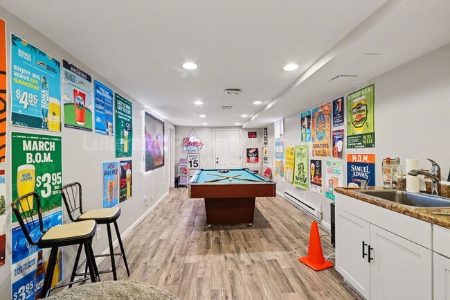 Building Photo - 426-428 S Westnedge Ave