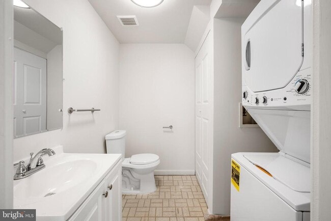 Building Photo - 9453 Chadburn Pl