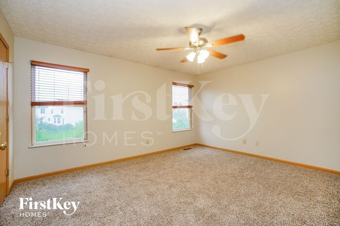 Building Photo - 5645 Blandon
