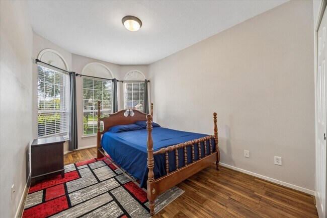 Building Photo - 21702 Cozy Hollow Ln
