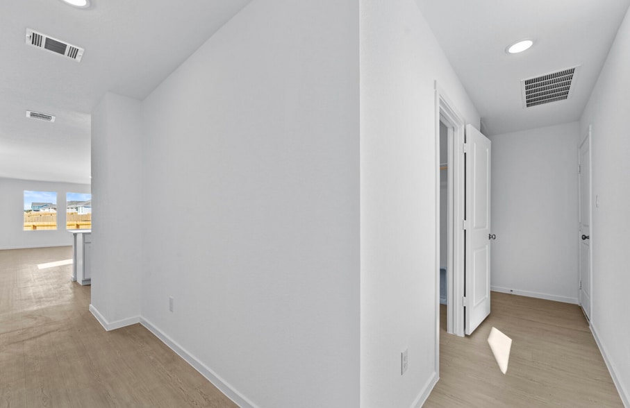 Building Photo - 3824 Swift Fox Rd