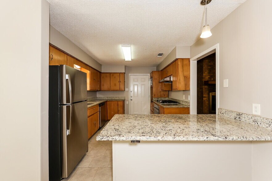 Building Photo - 806 Cherlyne Dr
