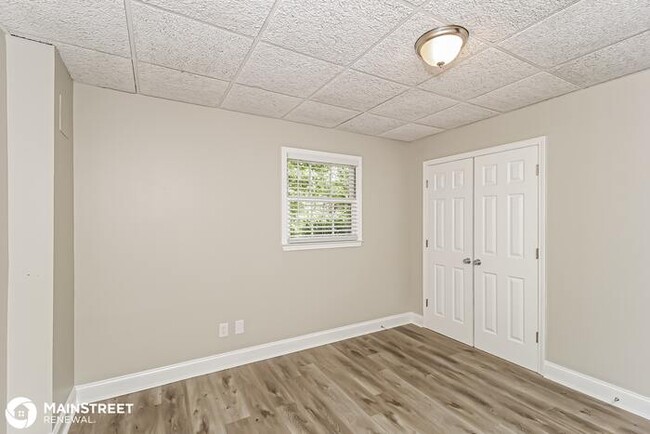 Building Photo - 97 Amberidge Dr NW