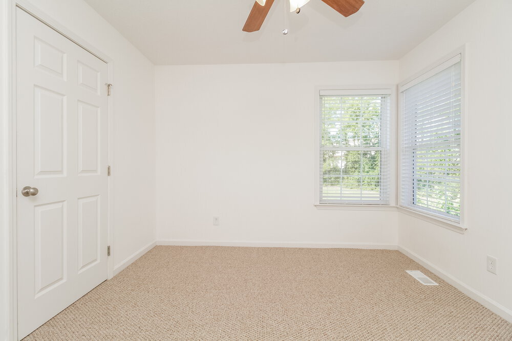 Building Photo - 636 Zellwood Dr