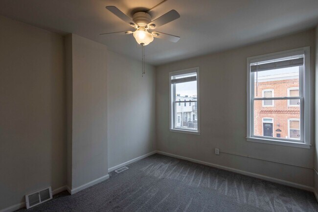 Building Photo - Cozy 1Bed/1Bath in Washing Village - Pigtown