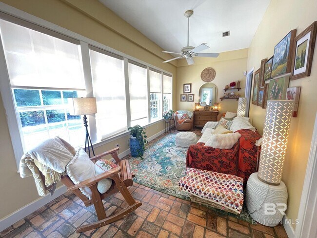 Building Photo - 31072 Oakleigh Dr