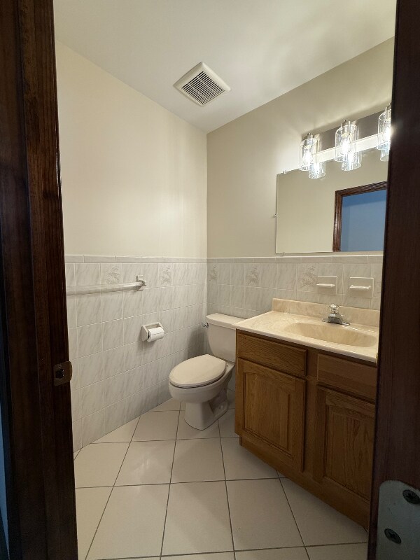 Building Photo - 520 3rd Ave