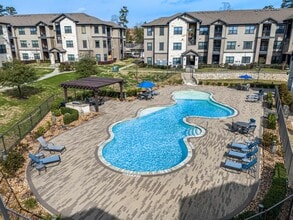 Building Photo - West Creek Apartments