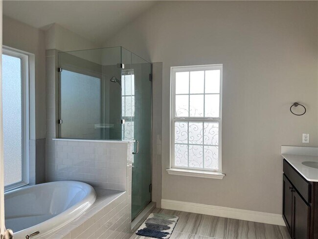 Building Photo - 9416 Kyles Stake Rd