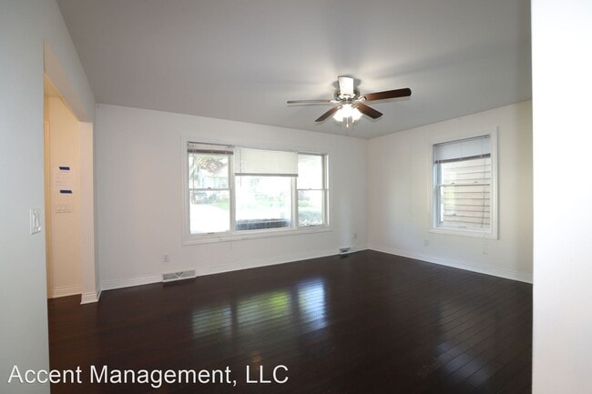 Building Photo - 5 br, 2 bath House - 2021 Monroe St