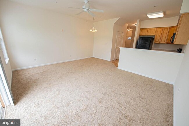 Building Photo - 438 Parkview Ct