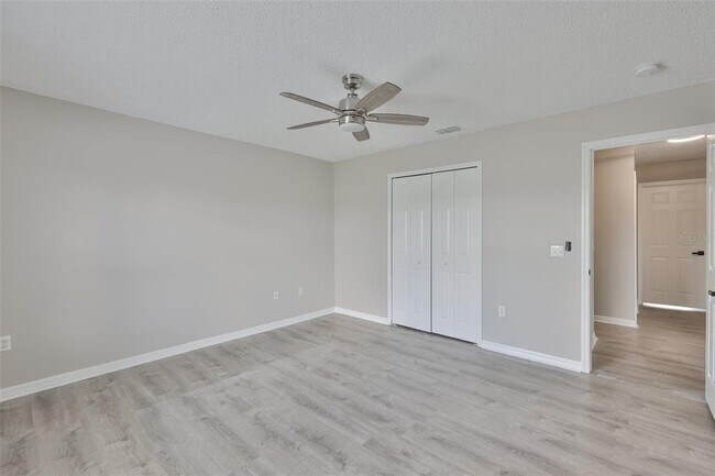 Building Photo - 10505 Opus Dr