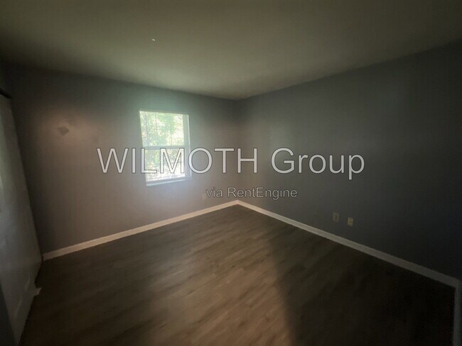 Building Photo - 1310 Millerwood Dr