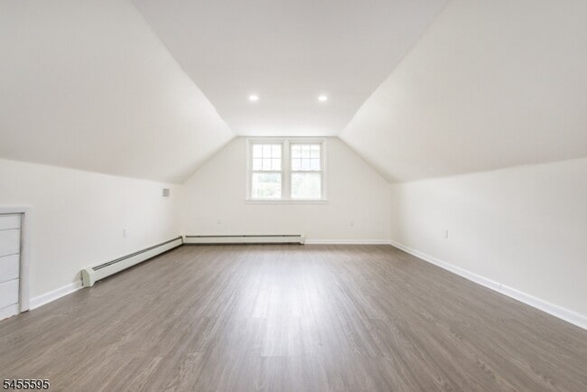 Building Photo - 58 Stanley Rd