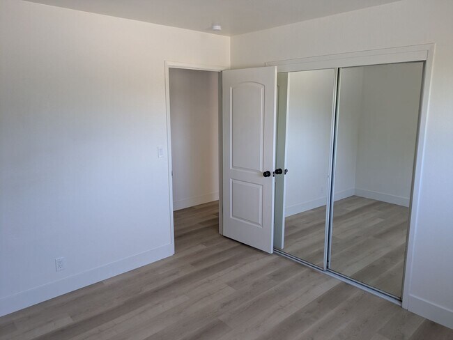 Building Photo - **Spacious 4-Bedroom, 2-Bath Residence with Waterfront & Hillside Views – Vallejo**