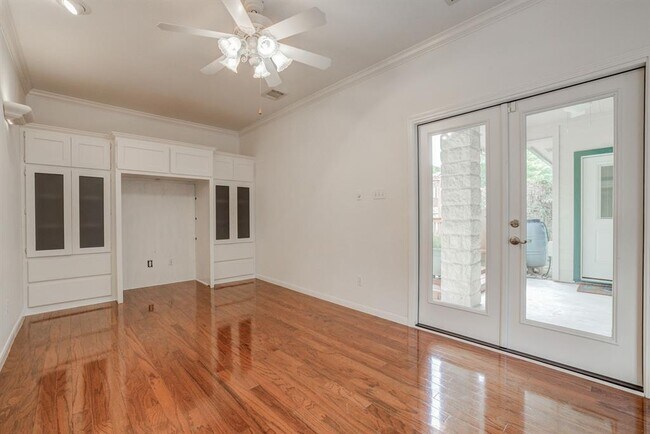 Building Photo - 3624 Malone Dr