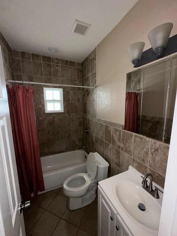 Building Photo - 3460 4th Ave S