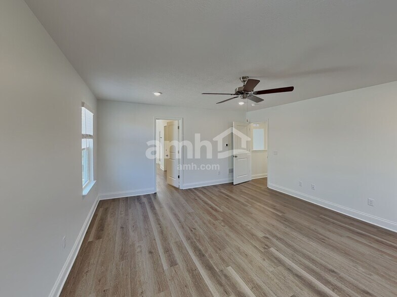 Building Photo - 206 Deanscroft Dr