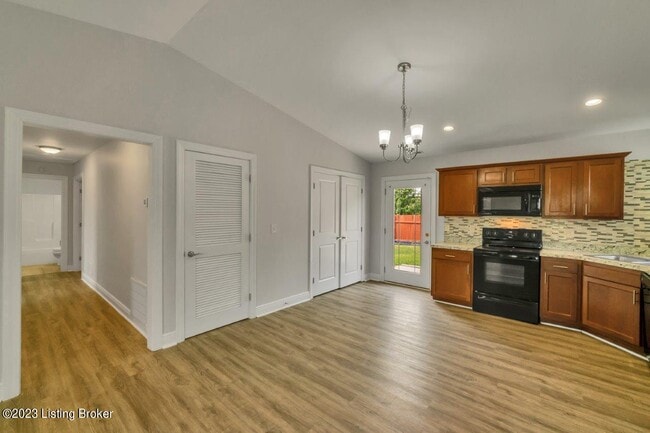 Building Photo - 2718 Bagby Way