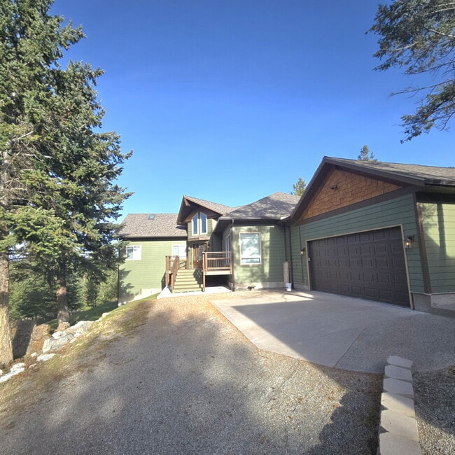 Building Photo - VIEWS!