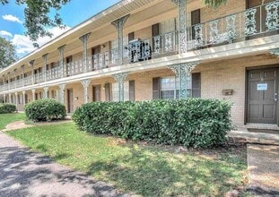 Building Photo - 1406 Hays St