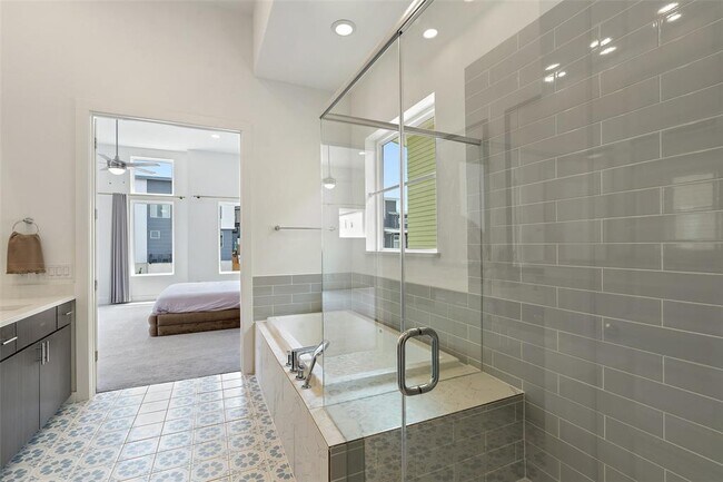 Building Photo - 7416 Cordoba Dr