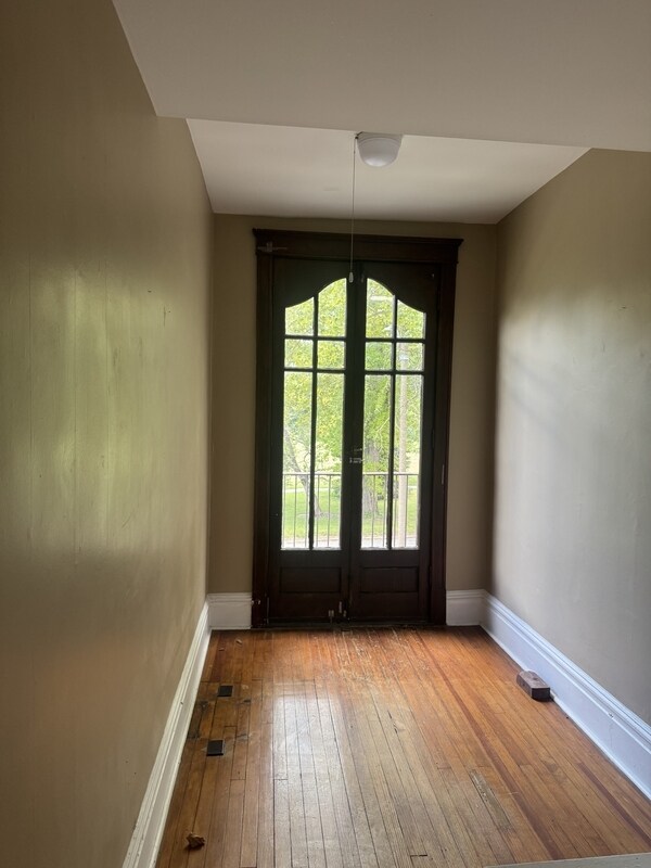 Building Photo - 3870A Arsenal St