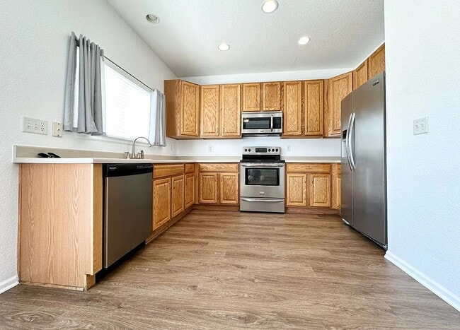 Building Photo - 2434 E 127th Pl