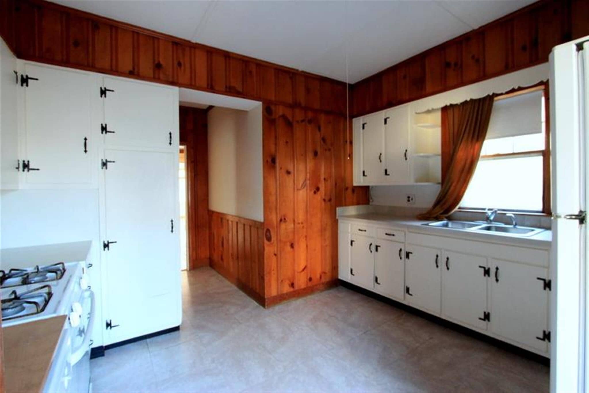 Building Photo - 92 Rogers Ave