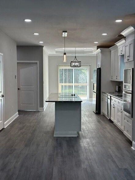 Building Photo - 222 Taylor Cir