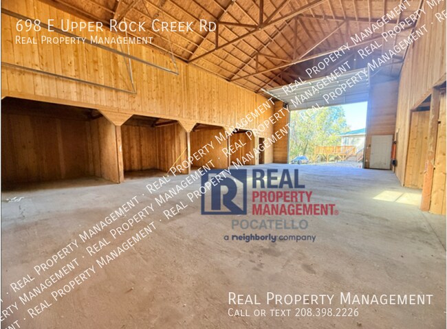 Building Photo - 698 E Upper Rock Creek Rd