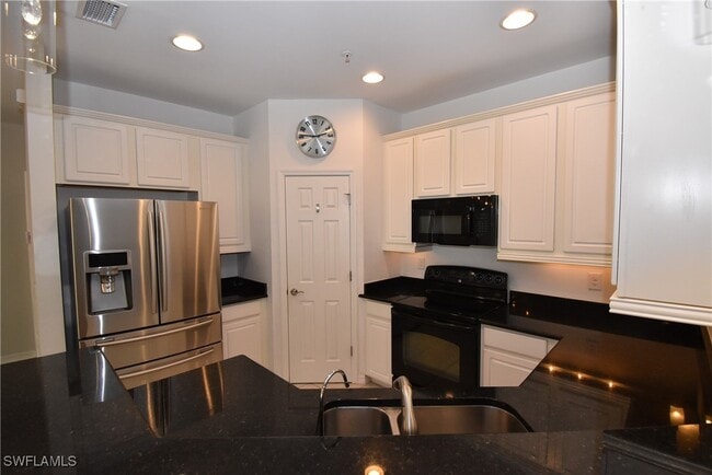 Building Photo - 23420 Alamanda Dr