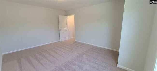 Building Photo - 428 Mahasset Court