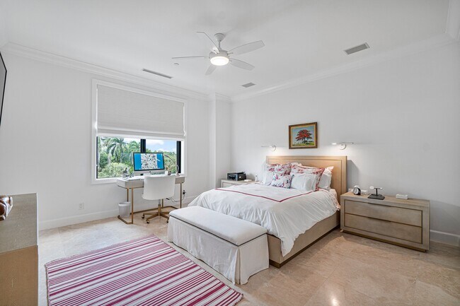 Building Photo - 150 Bradley Pl