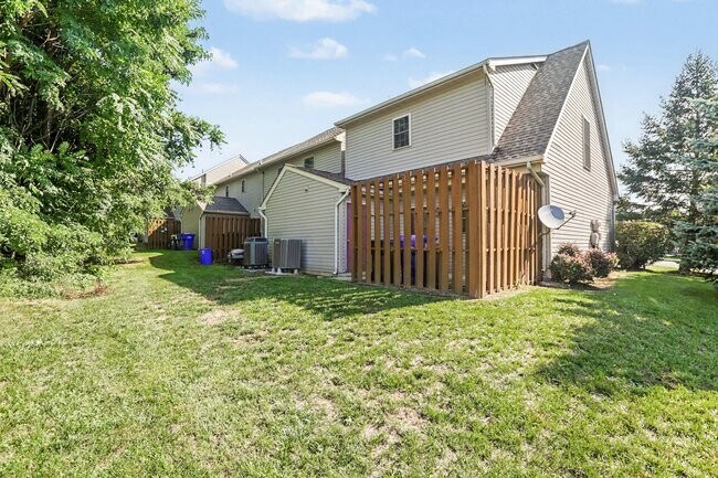 Building Photo - 122 S Timber Ct