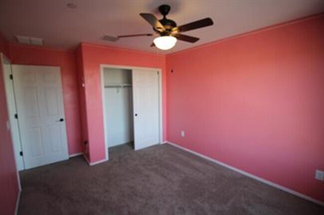 Building Photo - STUNNING 4-Bedroom + Den Home in Gladden Farms!!!!! SOLAR PANELS!!!